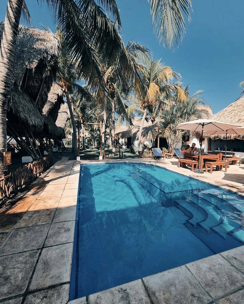 paredonsurf's tweet photo. Our refreshing pool is waiting for you ☀️⁣

@creativosempre.gt ⁣

#paredonsurfhouse #playaelparedon #guatemala #elparedon #travelguatemala  #surf #surfguatemala #paredon https://t.co/VScqBu66I7 https://t.co/kSnmBVFbni