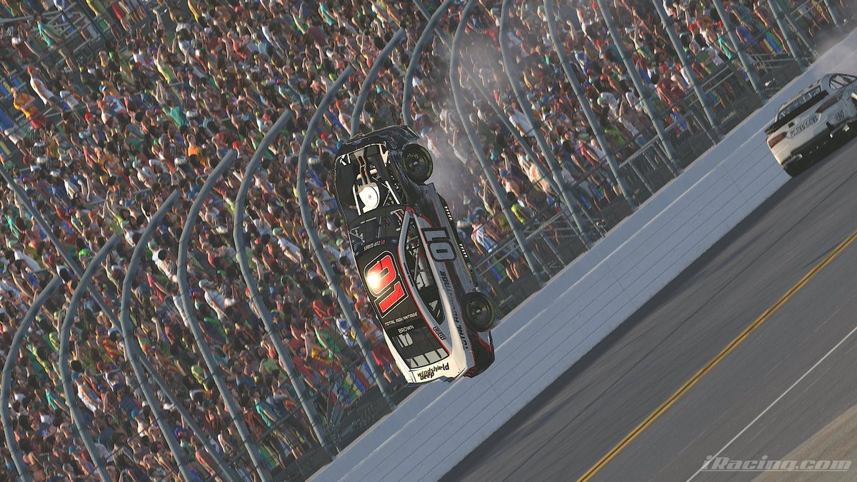 Moonhead tweet media