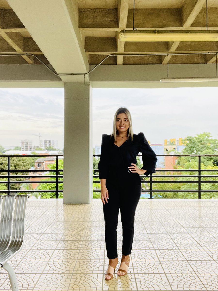 LAINYES's tweet photo. #SpamDeCientificas  Soy Lainiver Mendoza, abogada con maestría en Derecho Empresarial y doctoranda en Derecho. Mis investigaciones se enfocan en estudiar la relación entre Tecnología-Derecho-Negocios. Profe en la ⁦@UCooperativaCol⁩  Sede Cali. https://t.co/mViK02frdI