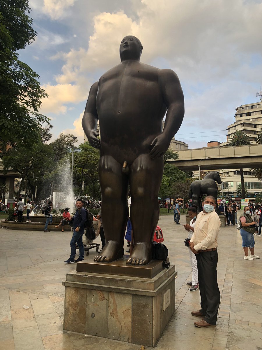 tmsstgo's tweet photo. Muy bonito el #ParqueBotero en #Medellin 💖 https://t.co/jda9eavDL0