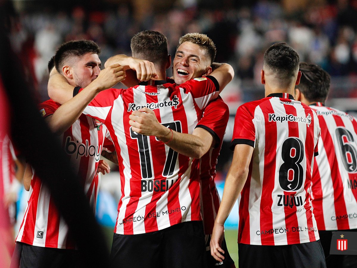 ⏱🙌 ¡¡¡FINAL!!! ¡GANÓ ESTUDIANTES! Con garra y corazón, vencimos al Rojo en casa para empezar de la mejor manera el campeonato. ¡Triunfazo, equipo!

#ElPinchaRuge 🦁🇦🇹

#EDLP 2 - 1 #Independiente 
⚽ Boselli y Rogel / Laso