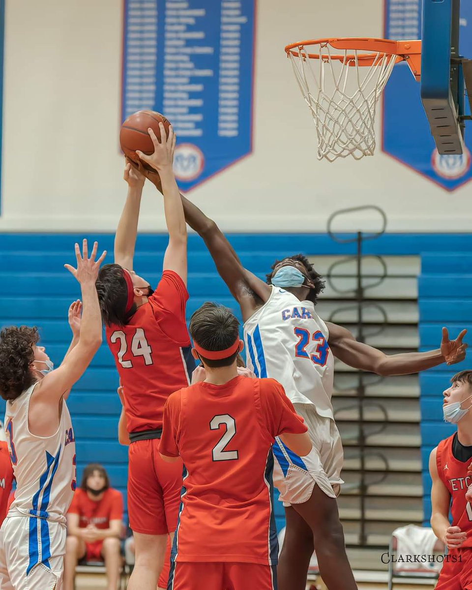 Clarkshots1's tweet photo. League game as Carmel Rams host RCK Indians 
#leaguegame https://t.co/f3pn9yOejC