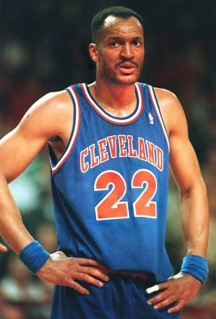 Happy Birthday to Larry Nance!

Credit: 