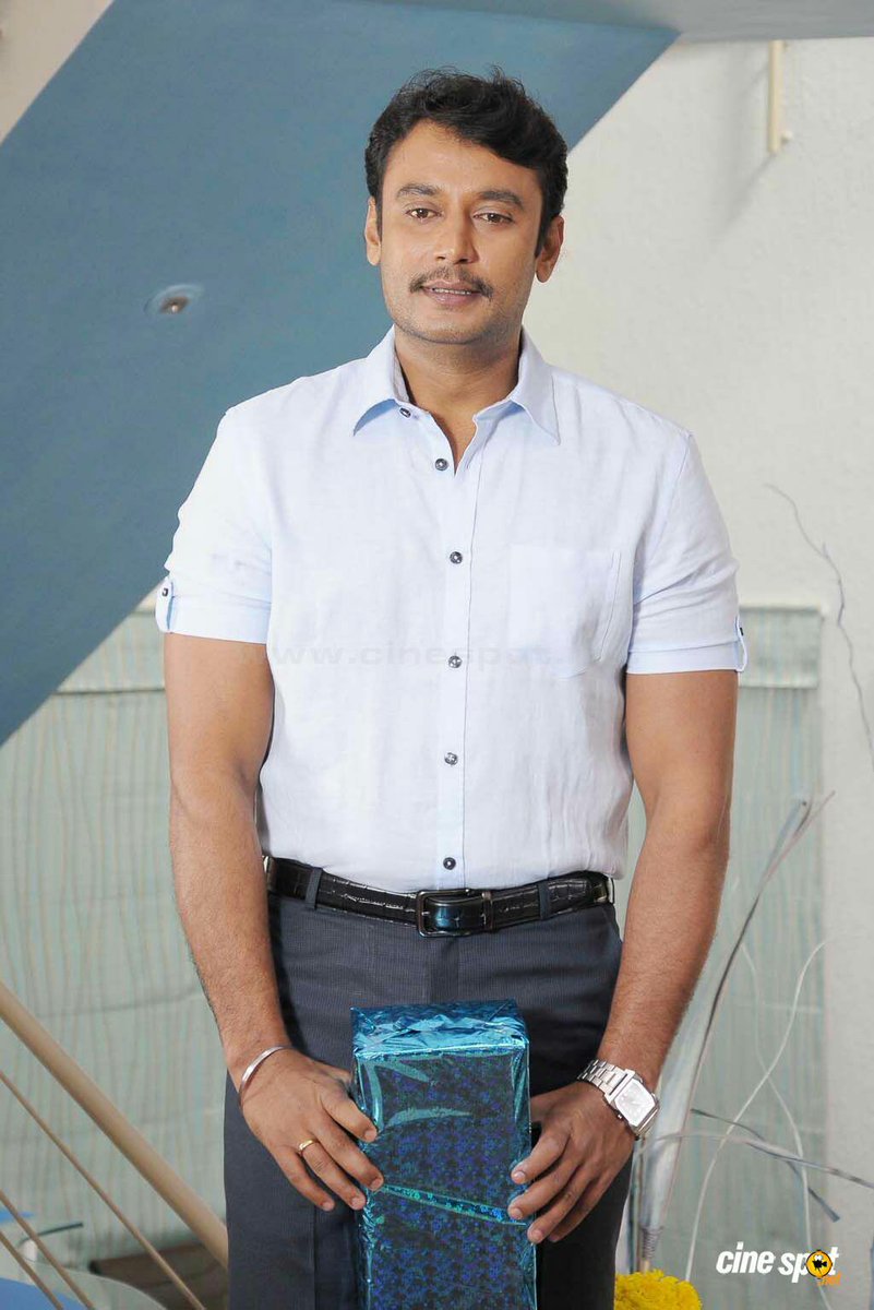 CSD_Girls's tweet photo. ಯಾವುದೇ ಅಡಚಣೆಗಳು ಇಲ್ಲದೆ ನಮ್ಮ ಪಯಣ ಯಶ್ವಸಿಯಾಗಿ ಸಾಗುತ್ತಿದೆ 
ಬೇಗ ಬೇಗ ನಮ್ಮ ಗುರಿಯತ್ತ ತಲುಪೊಣ
ಬನ್ನಿ @dasadarshan

#DBossBirthdayCDP  #DBoss #Kranti https://t.co/FDdMiWBsKB