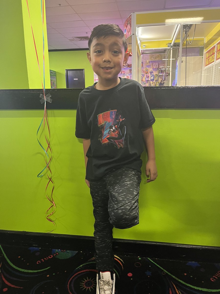 AlyPierce12's tweet photo. #HappyBirthday to my baby boy! Mama loves you! #birthdayboy https://t.co/SnkiL0lpmh