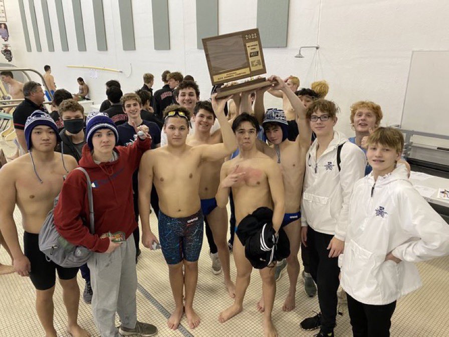 KnightsofPHS's tweet photo. Saturdays are for the @KnightsofPHS 
✅ @PHSWrestling6 gets 5 state qualifiers 🏅 
✅ @PHSBowlKnights gets a state qualifier 🏅 
✅ @prospectspeech gets 4 state qualifiers 🏅 
✅ @phsboysswim won the MSL East and 2nd in the MSL 🏅 
✅ @PHSVBaseball HC Ross Giusti HOF induction 🏆 https://t.co/EYA6ZygItK
