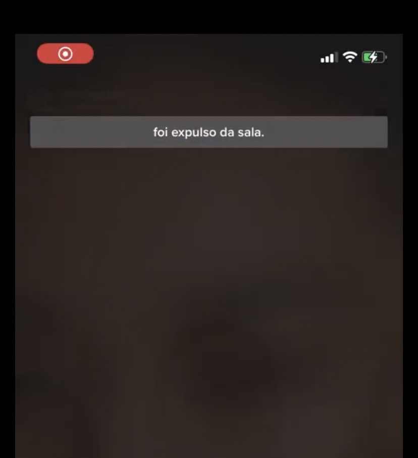 grwfts's tweet photo. gente a selene não me expulsou da live não né, sério… https://t.co/PnPKp1Q5UQ