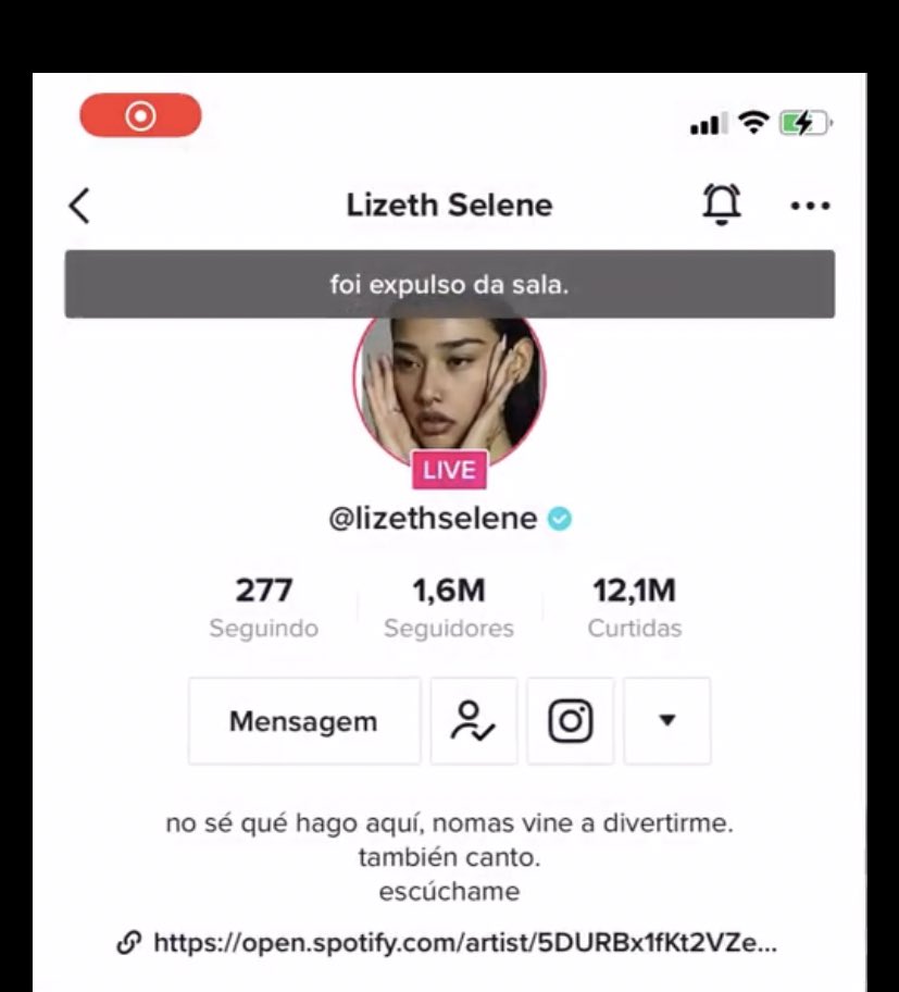grwfts's tweet photo. gente a selene não me expulsou da live não né, sério… https://t.co/PnPKp1Q5UQ