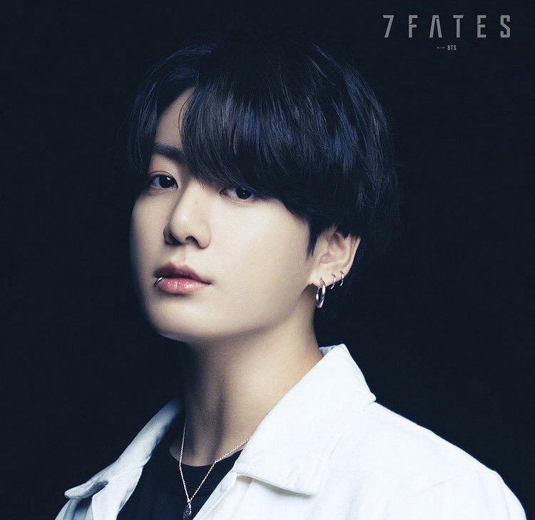 tracklist's tweet photo. “Stay Alive”, canção interpretada Jungkook e produzida pelo SUGA, se tornou a música mais rápida da história por um ato solo a atingir o topo no ITunes em 100 países! https://t.co/dYe5DX28u1