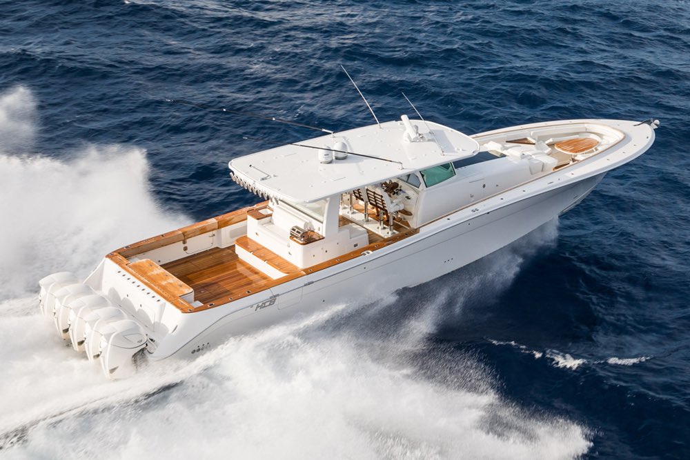 FishingBoatss's tweet photo. HCB Estrella 65! The biggest center console in the market. Incredible space for fishing!! #FishingBoatss #HBC #fishingmachine https://t.co/1WImM5tDid