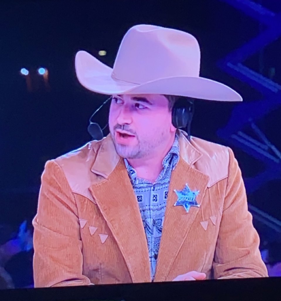 WrathUponJerry's tweet photo. Ty looks absolutely incredible tonight! #FDSuperBowlParty #PMSinLA #PatMcAfeeShowLive #FanDuel #SuperBowl #SuperBowlLVI https://t.co/JCVato8eoz