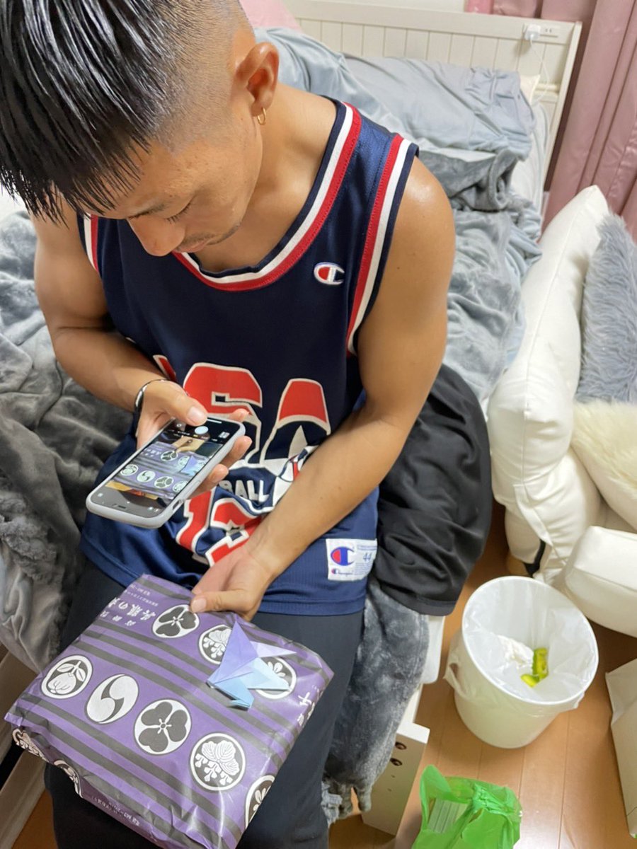 hiro19781031's tweet photo. お気に入りの下駄
#クロップ
#パッツン
#筋トレ https://t.co/XomR6ddCll
