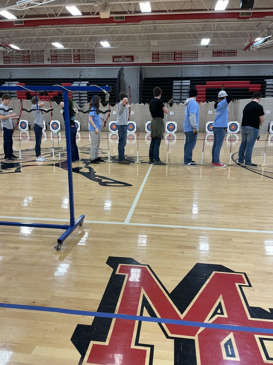 NHSArchery's tweet photo. We had a 10th place and 25th place (HS boys out of 127) tonight at McDonald County! @NeoshoHS @NeoshoAD https://t.co/4Wi5yWOZN0
