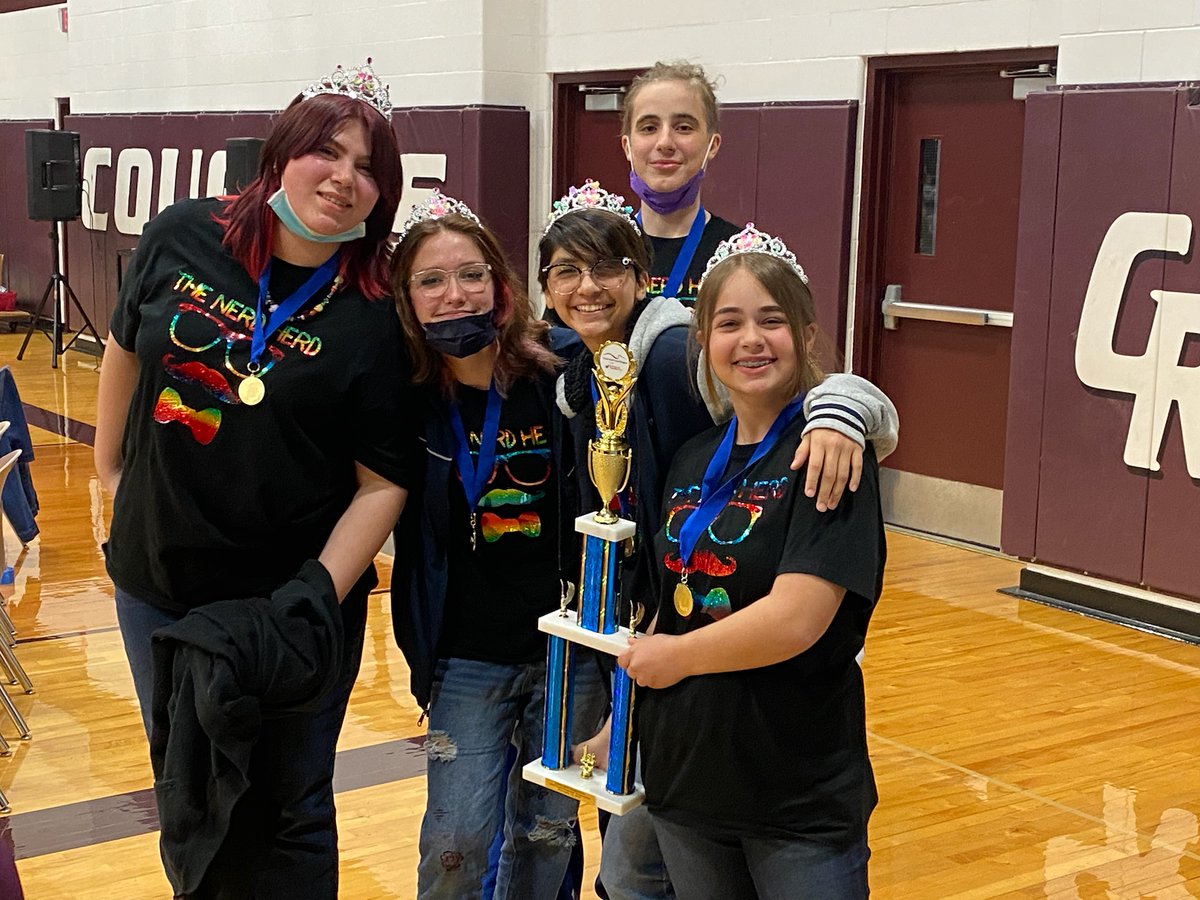 aprilng311's tweet photo. The MRJH Destination Imagination Nerd Herd team is heading to state!!
Great job Mavericks 
@MRJHMavs https://t.co/oIBfEeykpN