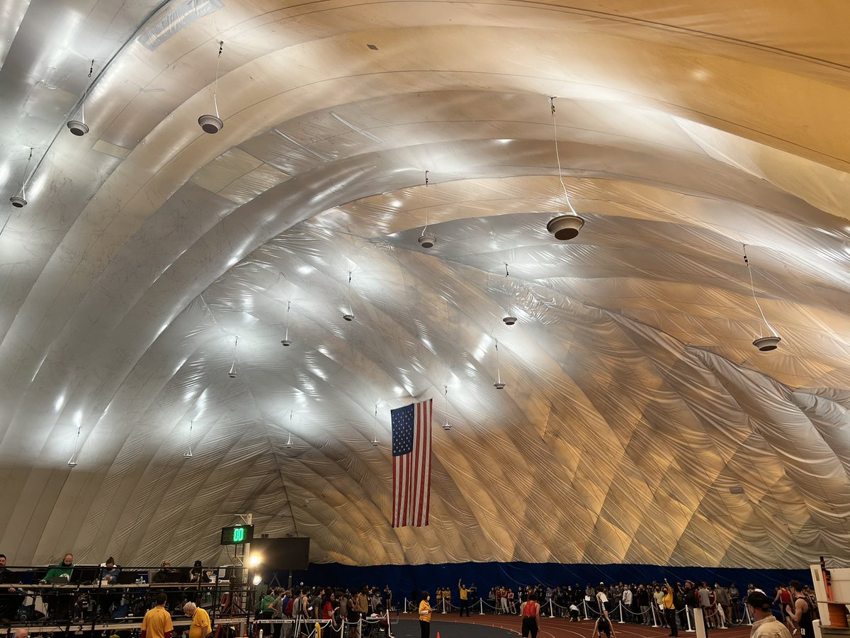 HCXCTFBooster's tweet photo. The Bubble is all better 💕Best of luck @HC_XCTF at the Sectionals today! #LETSGOREDDEVILS @HCRHSAthletics https://t.co/rPMotx3wrq