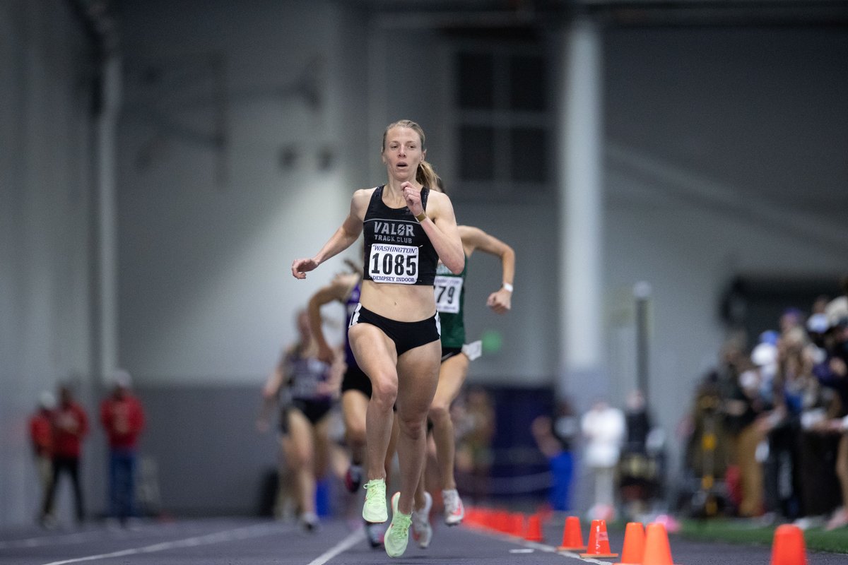 RunBlogRun's tweet photo. 2022 UW Invitational photo gallery, January 29, 2022, photo 22 by #howlaophotography, @howlao, @American_TandF, @running_network, @euroathletics, @britathletics, https://t.co/3tI4mXwwaN