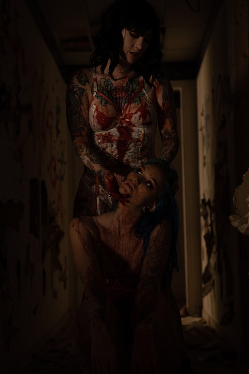 felirich_'s tweet photo. my bloody valentine 🖤 https://t.co/J7dUUHXSUn