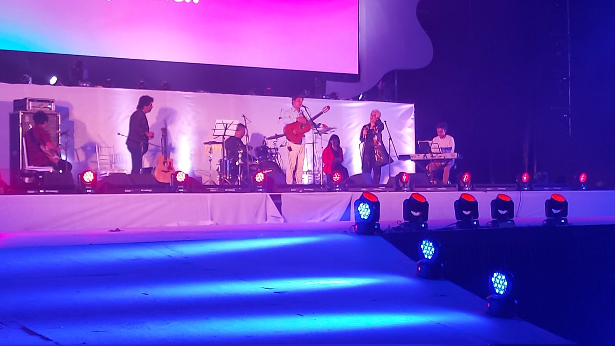 CuyoNoticias's tweet photo. Noche de #Melchora en la #Vendimia2022 de #Guaymallen gran cierre de Cangemi y Bertín cc @MuniGuaymallen https://t.co/plxHCVjzYP