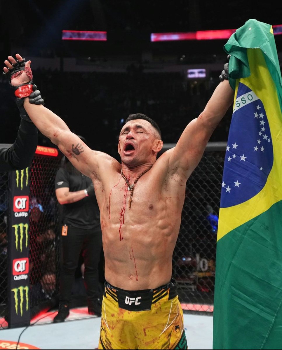 Gratidão a Deus pela vitória, vamos em busca do Bônus da noite, obrigado Brasil, foi Guerra !!! <a href="/WallidJfc/">Wallid Ismail</a> <a href="/danawhite/">danawhite</a> @canalCombate <a href="/ufc/">UFC</a> <a href="/UFCBrasil/">UFC Brasil</a>