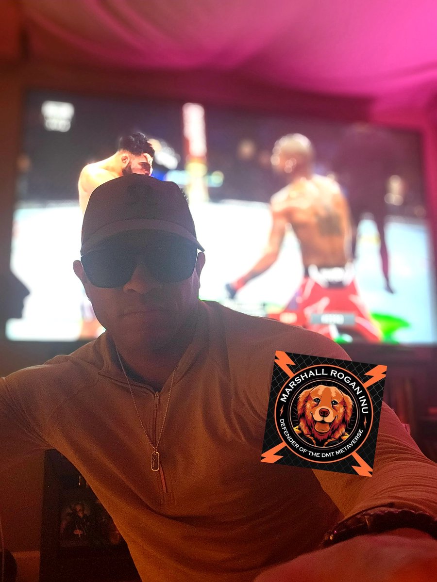 CryptoMatt83's tweet photo. It's fight night and Team @RoganInu is putting in work 💪
#marshallroganinu $MRI #cryptomatt https://t.co/86If2Qy9ky