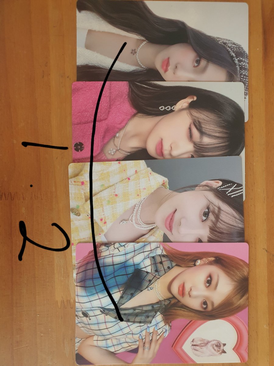 sibalnomusekki's tweet photo. 에스파 포카 양도

하자 없음
시즌그리팅 대왕 포카 일괄 판매

cu끼택만 가능해요

DM주세요
간식 많이 챙겨드림
배미포
ㅅㅊㅇ 카리나 윈터 지젤 닝닝 포카 양도 배미포 https://t.co/MebmI6gyP0