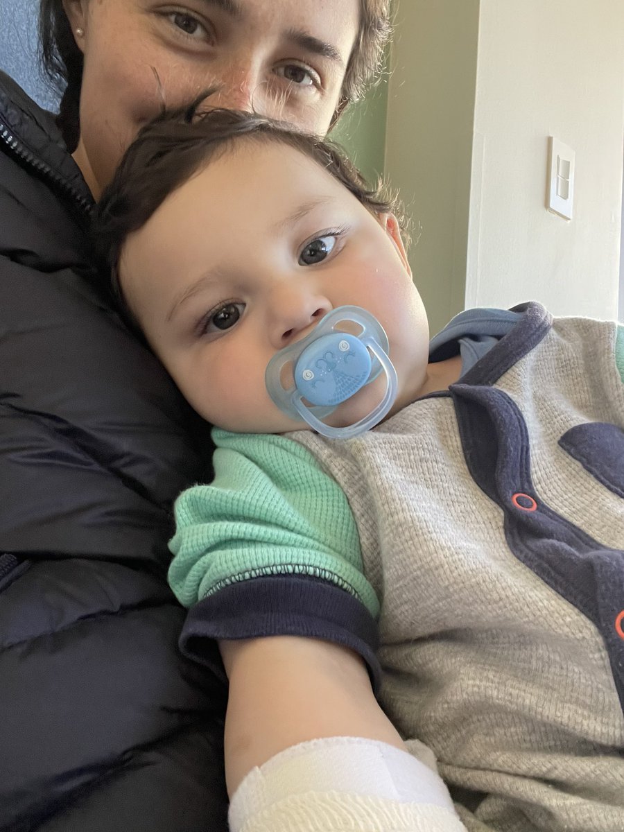 _ValeriaVS's tweet photo. Ya pasó 1 semana de que este precioso saliera del hospital y tengo muchos sentimientos encontrados. El tiempo es oro, vale cada segundo ser tu mamá 🤍 https://t.co/KJfTTigf33