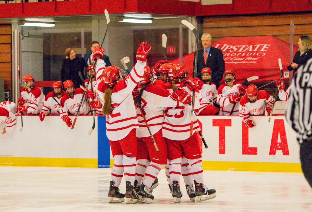 🚨Record Alert🚨

<a href="/cortlandwhockey/">Cortland W Hockey</a> won their 16th game of the season to set a new program win record!

The team took down Buffalo St 9-0 to reach the mark! Congrats ladies!