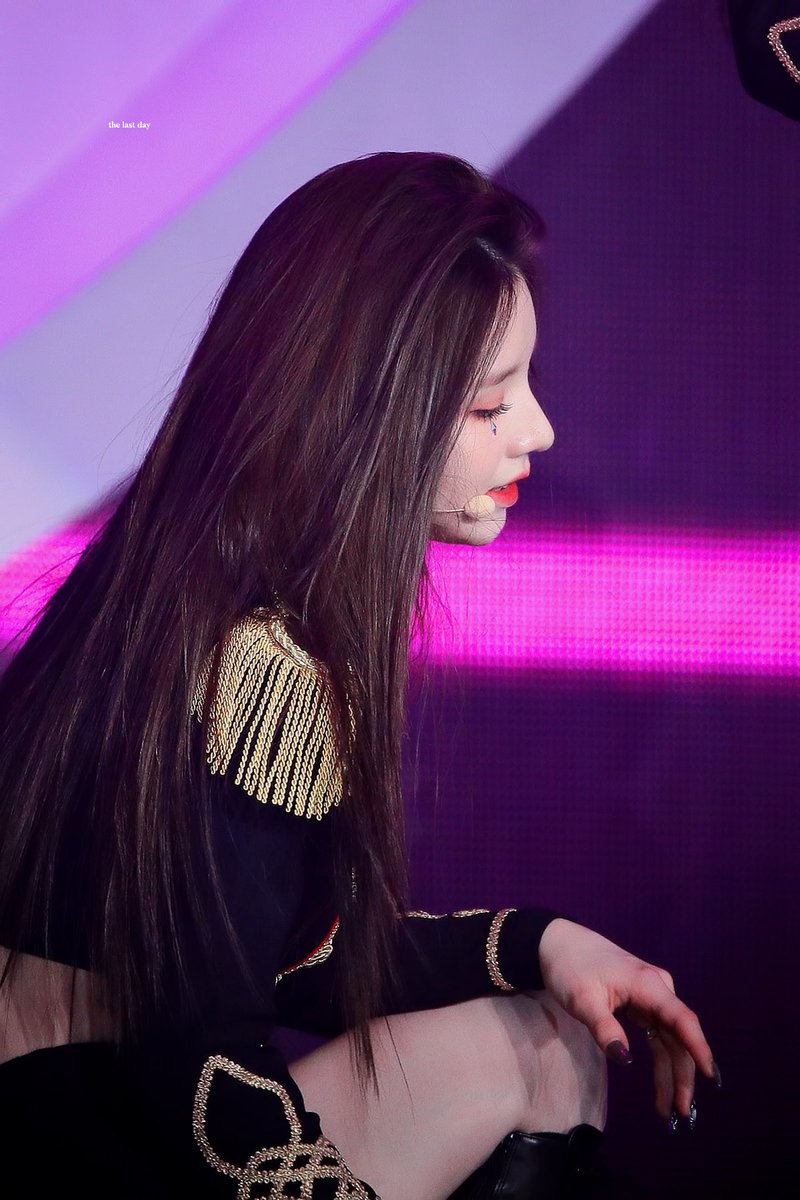 thelastdayhj's tweet photo. 220212 #이달의소녀 #LOONA #희진 #HeeJin https://t.co/xNUktBUROF