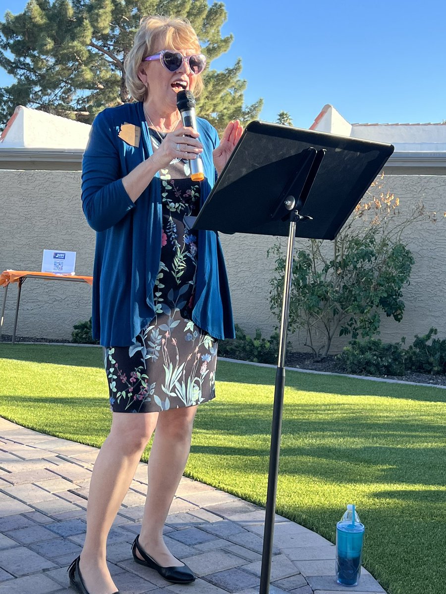 Campaign kickoff for @JudyForAZ was a huge success with featured speaker <a href="/Supt_Hoffman/">Kathy Hoffman</a> and surprise announcement by @JeanneCasteen #LD2Blue22 #FliptheLeg <a href="/A_DLCC/">ADLCC</a>