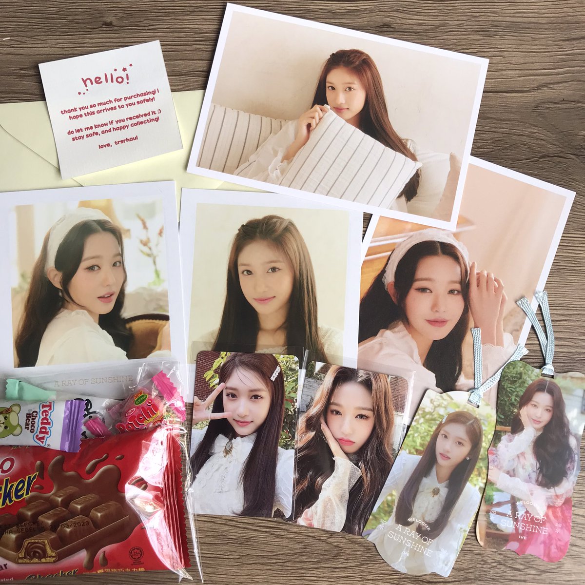mjcartz's tweet photo. wonyo and leeseo set arrived safely! thank u sm @trsrhaul for packing it securely and for the freebies ^_^ ang sarap po 😹 until next transaction w u po!  <3

♡ #thproof https://t.co/KCOT1YMLLB
