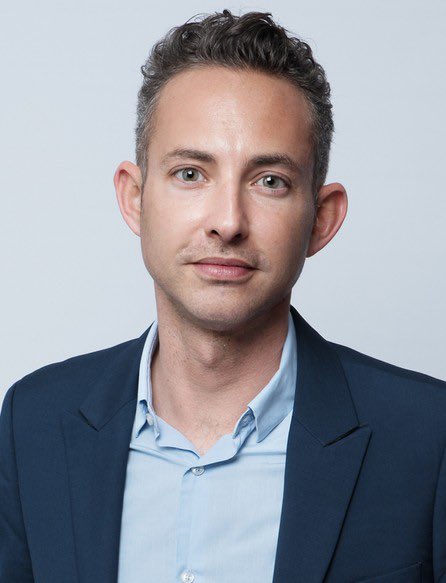 jcgaleazzi's tweet photo. Premier invité du nouveau rdv de @franceinfo 📺 canal 27 : @IanBrossat directeur de la campagne de @Fabien_Roussel candidat communiste à l’élection présidentielle. On se retrouve à 18h30 et 22h30 pour #linterviewpolitique 😉 https://t.co/jtj6j0Vv43