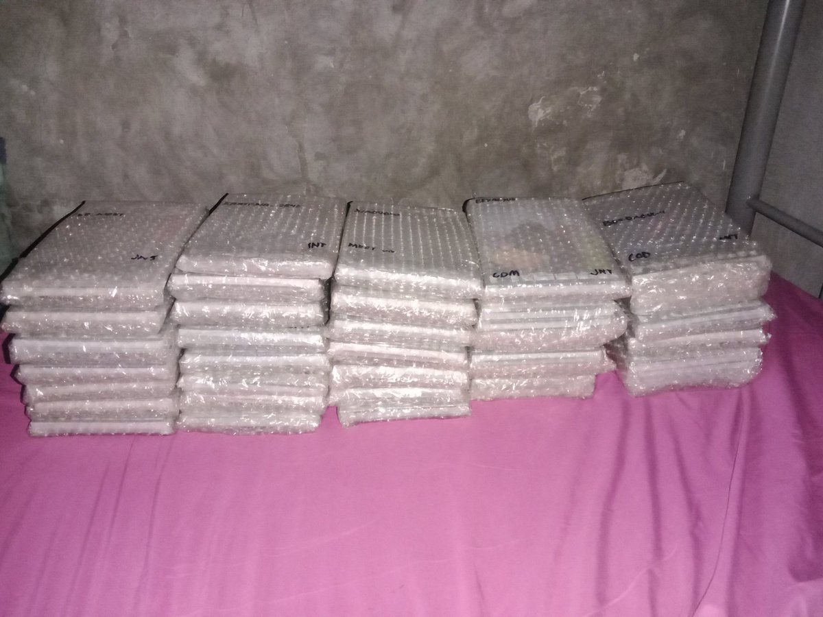 YMMShopPH's tweet photo. Done packing waiting nalang po sa SCO https://t.co/ezMNemlfXq
