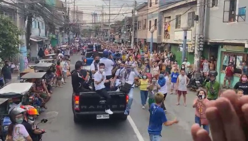 RenanteARogador's tweet photo. Isko-Will Lead Motorcade Aim High Pasay! โ #KayIskoDocWilliePosible https://t.co/Z2MlYOltzo