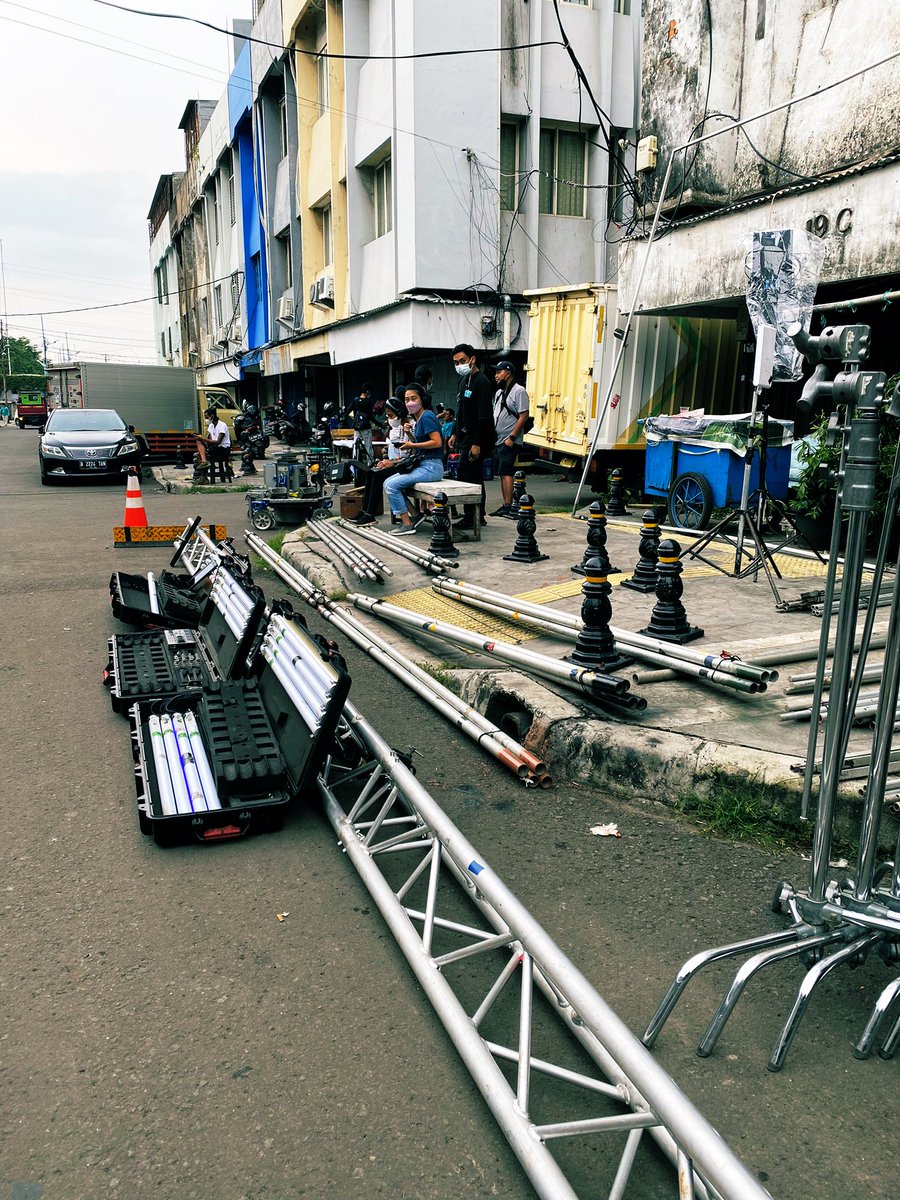 Timobros's tweet photo. Sunday shoot.
Chin..up, back..pain. https://t.co/6yumRjLCAm