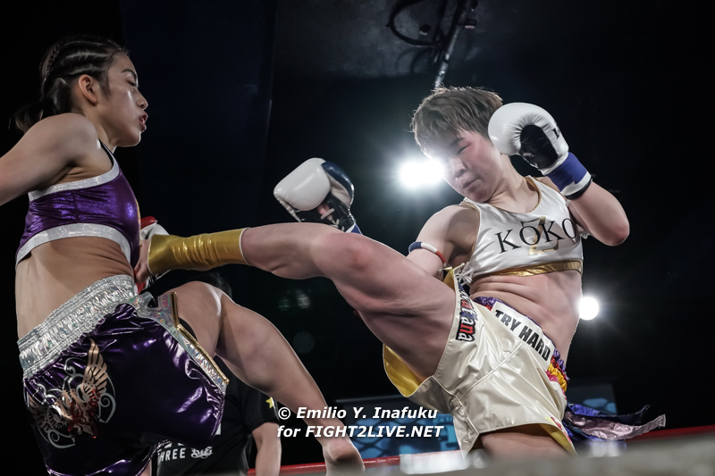 fight2live_net's tweet photo. #RISE_GP6
52kg, 3R, 3min:
Kokoz venceu Seina por decisão dos jurados na prorogação
フライ級
×聖 愛(魁塾)@seina_saamon
◯KOKOZ(TRY HARD GYM)@KOKOZ1024
延長判定 0-3(9-10,9-10,9-10)
本戦判定 1−0(30-29,29-29,29-29)
@RISE_2003 https://t.co/HZT3uVEKNh