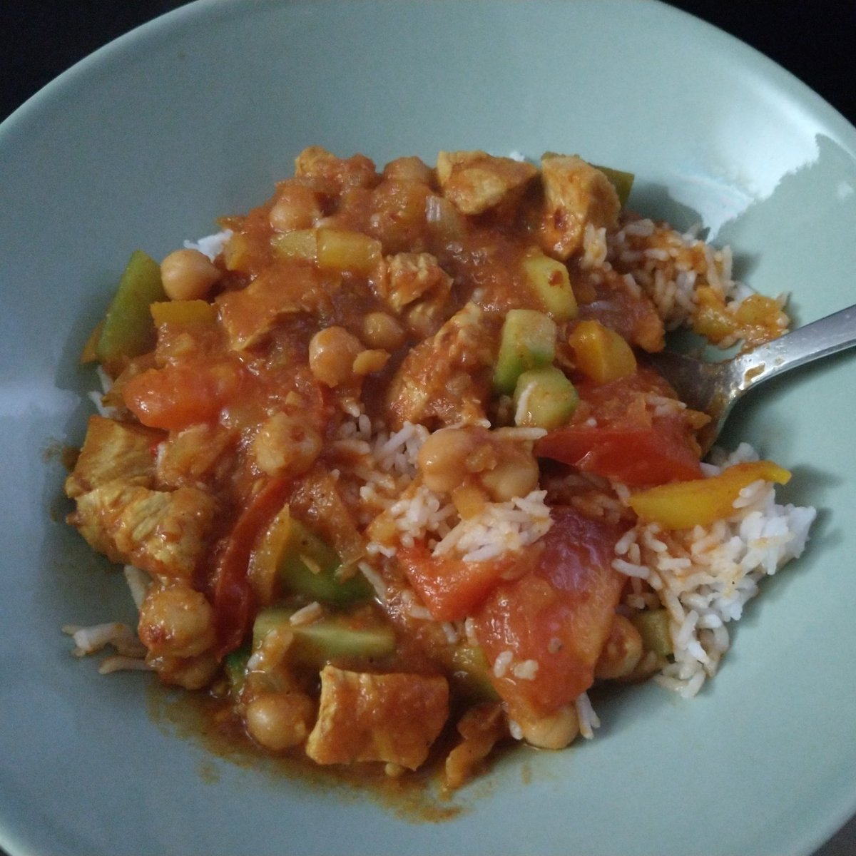 GeologistsCat's tweet photo. Last week my humans remembered the book: The Curry Guy Easy recommended by @Geology_Tim during our #CurryAdventure last year.
Here we go ๐บ.
Maybe not #purrfect but they are happy with the result. 3 more #curry dishes planned for next week.
#Cooking #dishes #food https://t.co/8FGSOEbeZl