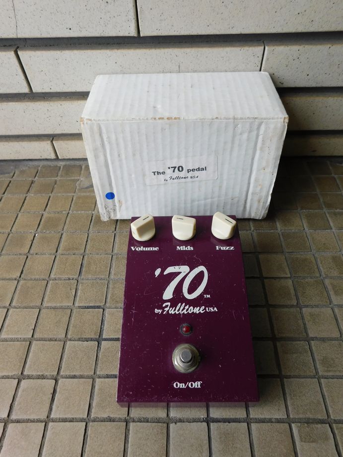 Fulltone 70 Fuzz 初期紫箱