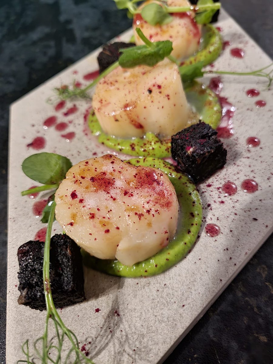 HHatWBSchool's tweet image. A great evening cooking a VIP dinner for the auction winner of the West Buckland Village community event held by the boarding community and @jc_aka_vegaskid from @WestBuckland back at Christmas. 
Fantastic job by the team to donate this awesome prize