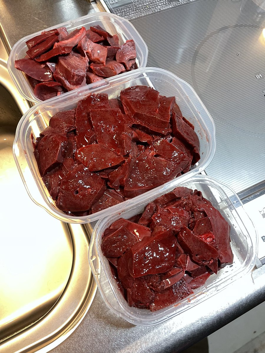 harry_ysk's tweet photo. 朝どれ🦌ハツとレバー。肉よりも処理が楽。 https://t.co/RZmjj09ybZ