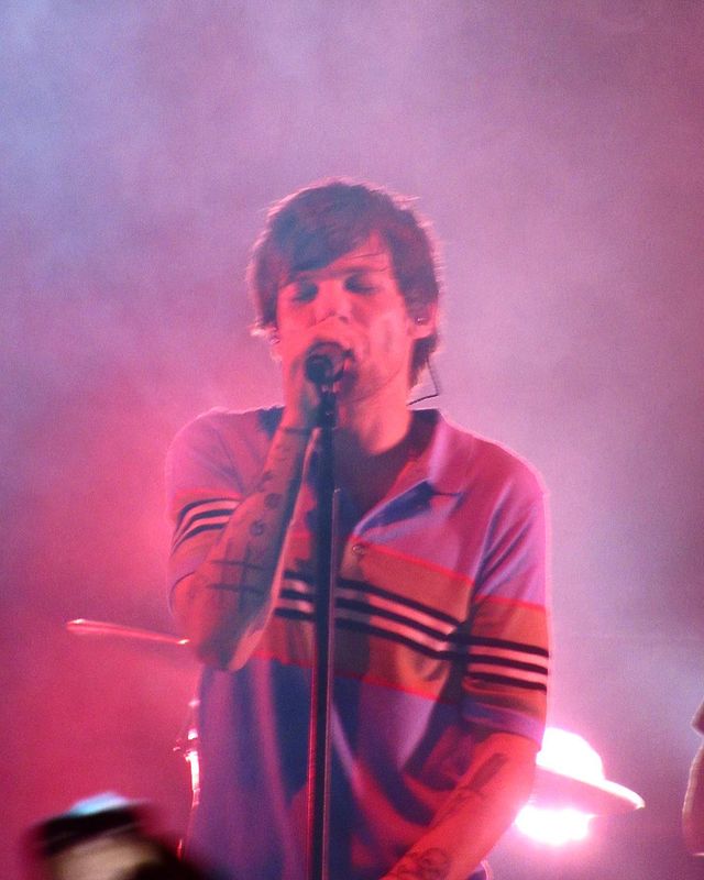 billxhaw's tweet photo. I vote for #Louies as the #BestFanArmy for #iHeartAwards https://t.co/0dzvHwJzze