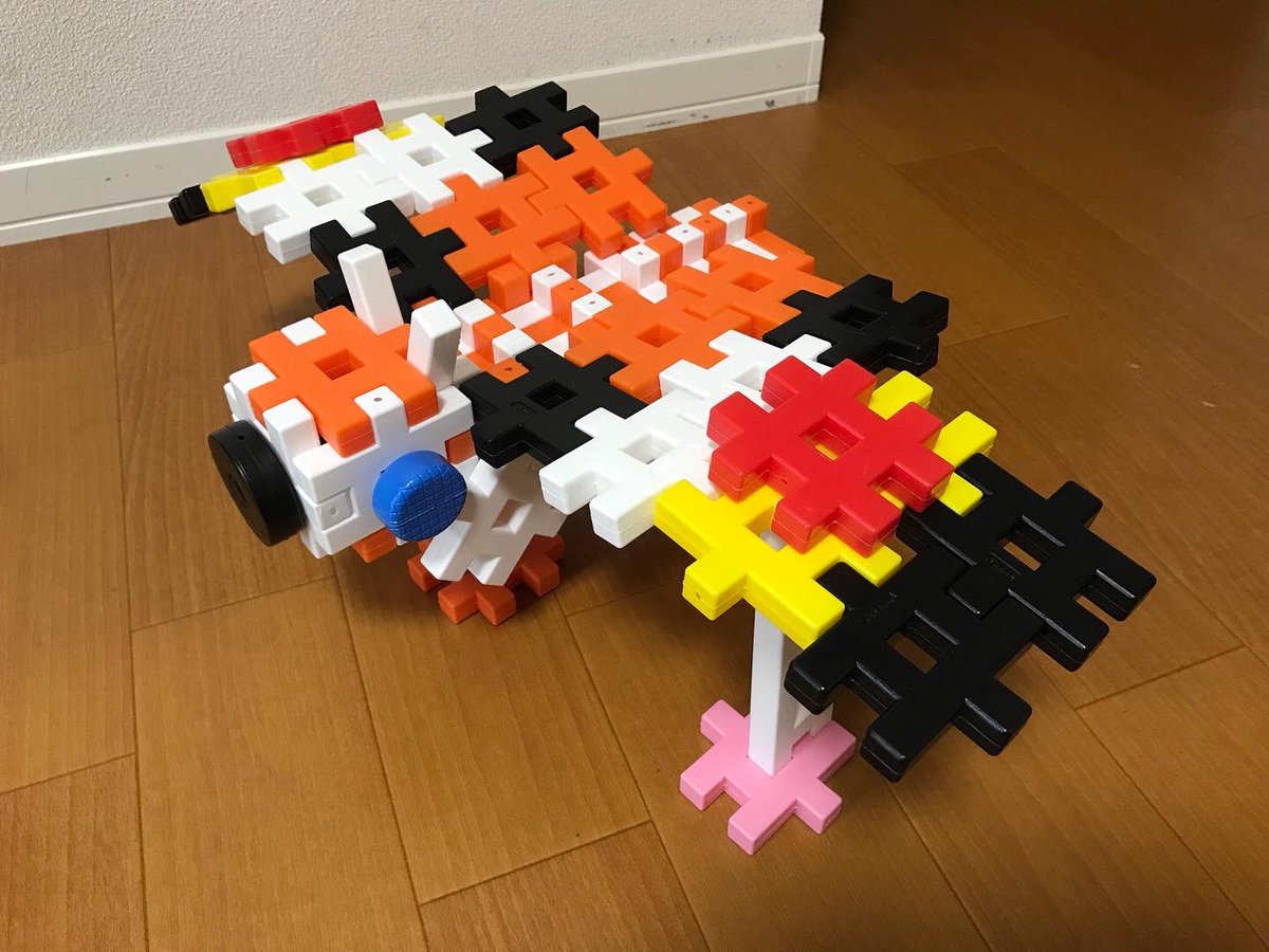 fckobaaaan's tweet photo. ゴジラvsモスラ

写真を見ながら次男とゴジラを復活🦖おまけでモスラも作ってみ��した🦋
#ニューブロック #5歳 #ゴジラ #モスラ #平成ゴジラ #GODGILLA https://t.co/TiZVW4D2G9