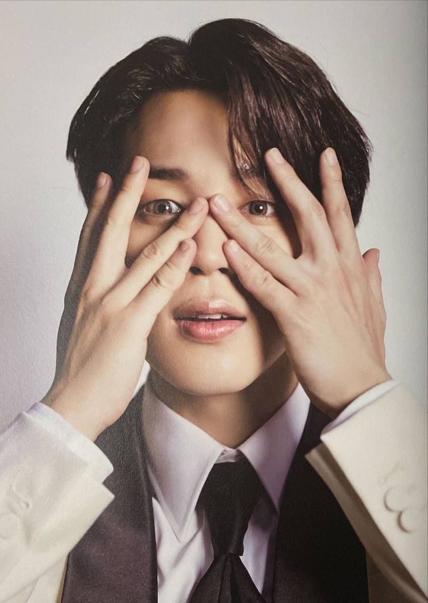 DelimaAre's tweet photo. He has everything he’s cute,sexy and sings just like an angle Such a handsome #ParkJimin 🤭🥰🤩🥵❤️ #TheFac #BTS #PhotobookSpecialEdition #SociasArmys🌎 @BTS_twt @DbJannet @Amiscorhi @ReciMaria @BTSARMYTeachers https://t.co/rv4OY9Ddgi