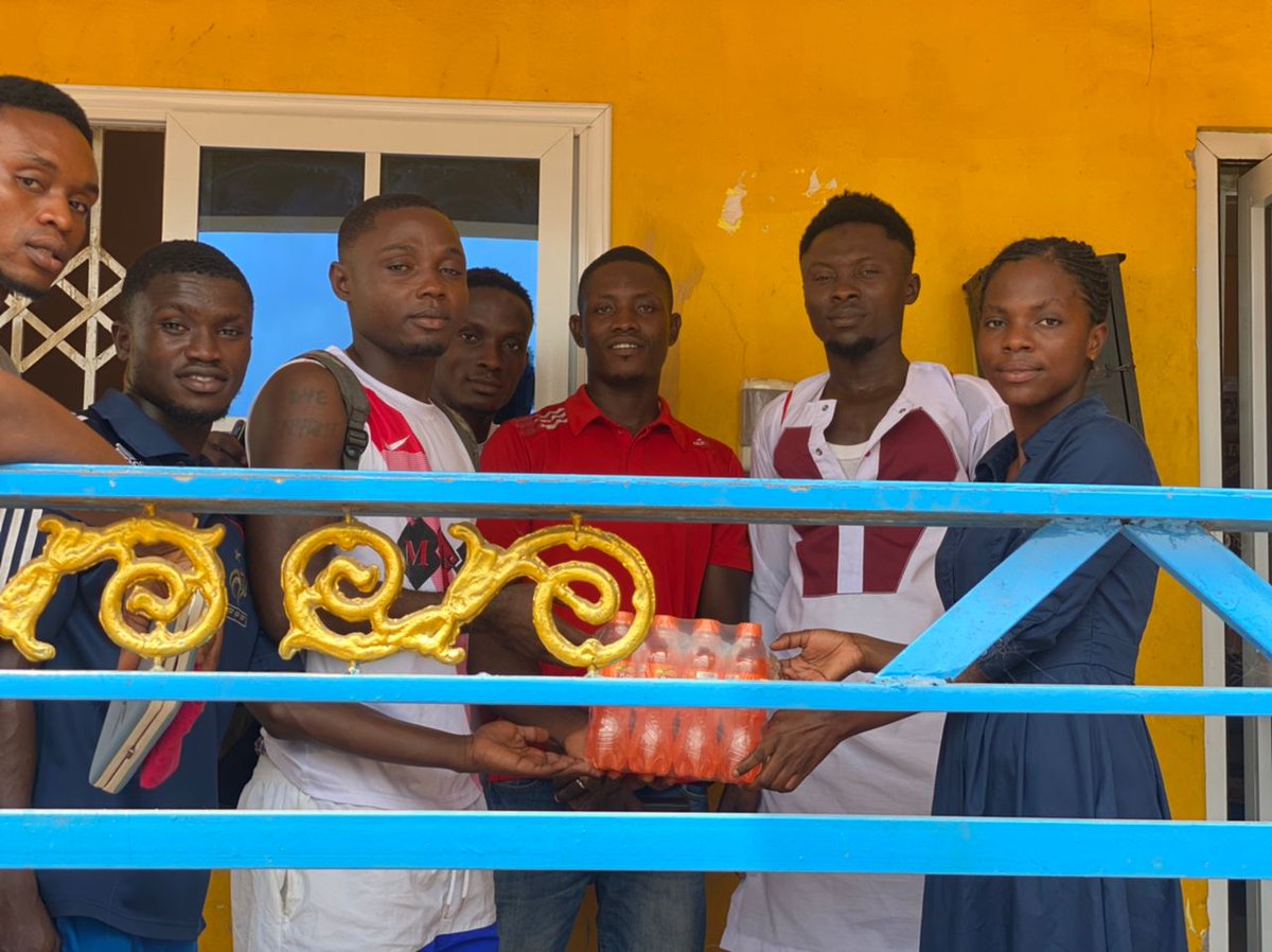 mbcfc21's tweet photo. So yesterday morning before our first #AshDivTwoLeague game against #STILLHOPEACADEMY, we made a stop at ADULLAM Orphanage Home and donated drinks and water like we always do every season... #WeAreMBCFC⚫🔴⚫⚽ https://t.co/Jhib8GDvUz