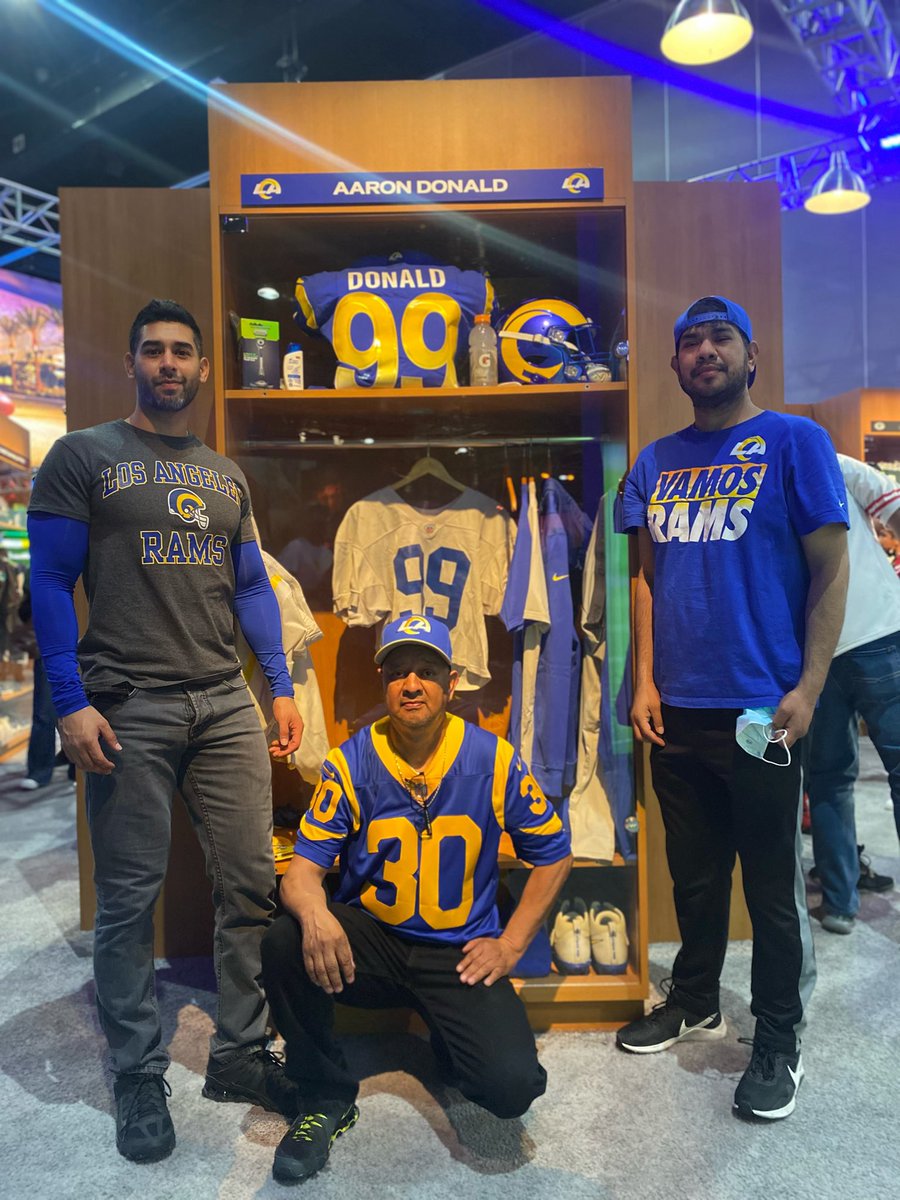 stevie3g's tweet photo. Rams House Baby #RamsHouse #SuperBowl @RamsNFL @nflramsnation @SuperBowl https://t.co/Oyjh7Qr5BY