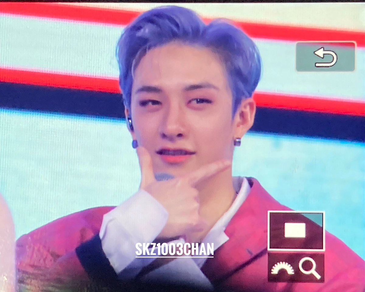BangChan_latte's tweet photo. да, бан чан, понимаю
с такими детьми и я бы поседела 😂💕 https://t.co/TIAFz0wBWT