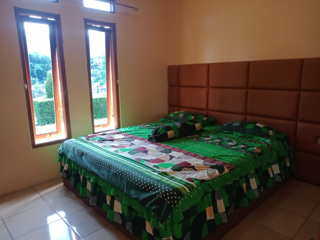 puncak02's tweet photo. Villa atau kamaran nya ready
081259910480 https://t.co/oL5tYg8FTj