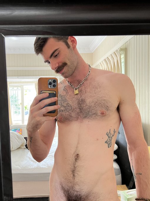 So shiny 😏 https://t.co/9v2koP4Sgl