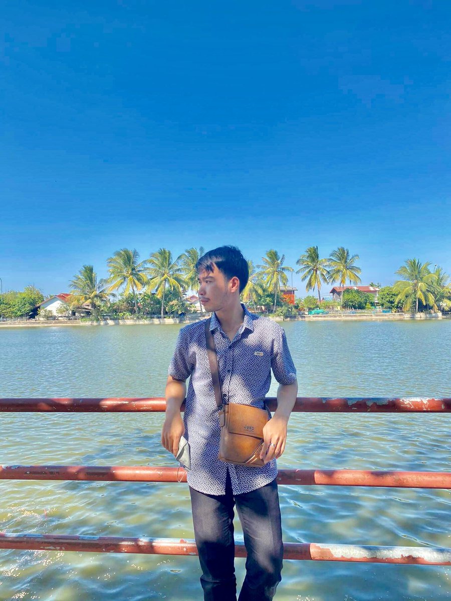 phoutpasert1's tweet photo. 14ກຸມພາແລ້ວ ມື້ໃດສິໄດ້ກຸມມືເຈົ້າ 
#ຜູ້ບ່າວສະຫວັນ
#ໂສດ https://t.co/exTvtC3b22