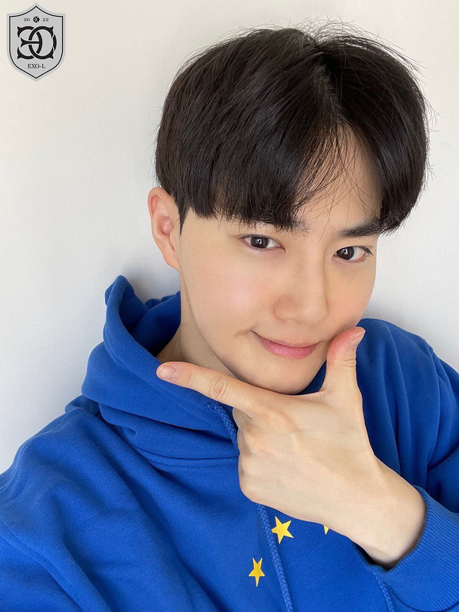 MYEONSAFO's tweet photo. 이 날이 언제 오나 했는데😭
수고 많았어 준면아✊🏻✊🏻❤️ https://t.co/nxvy7kOWqT