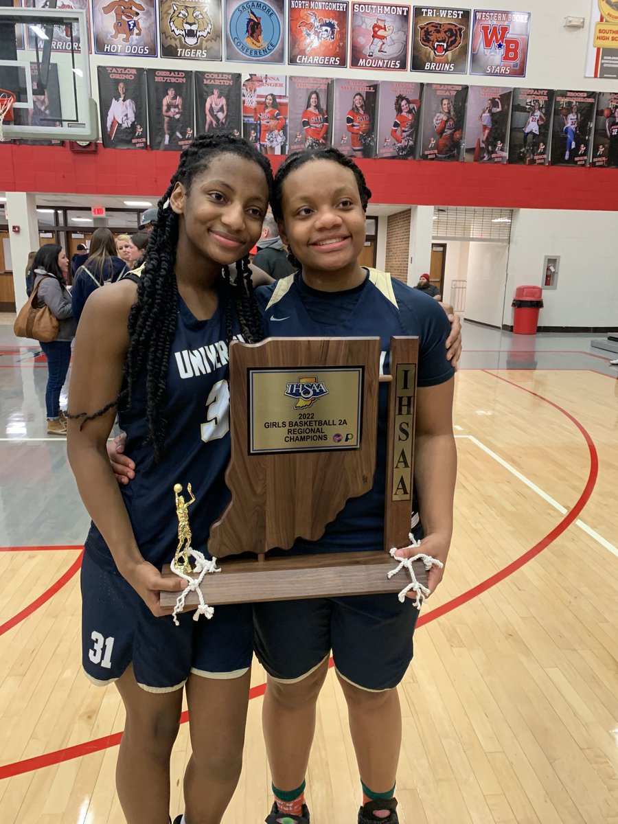 1Lisaseay's tweet photo. I’m so grateful to get the opportunity to not only see my girls play together but to celebrate goals and accomplishments together. @PaytonSeay1 @TaylorSeay13 #csisters #dynamicduo #regionalchamps https://t.co/v33aAojYNq